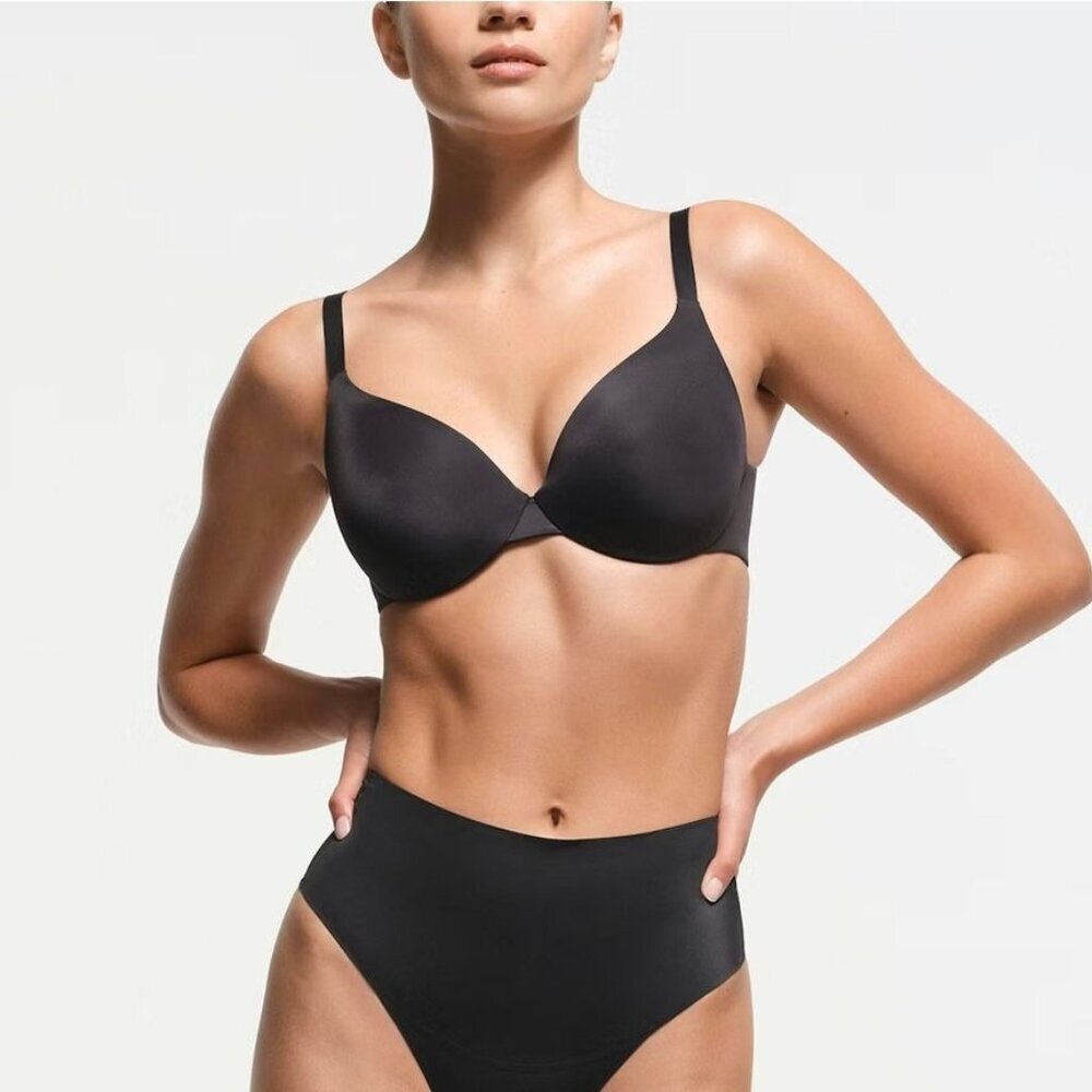 NWT SKIMS Smoothing Intimates Full Coverage Lightly Lined Bra in Onyx - 36C